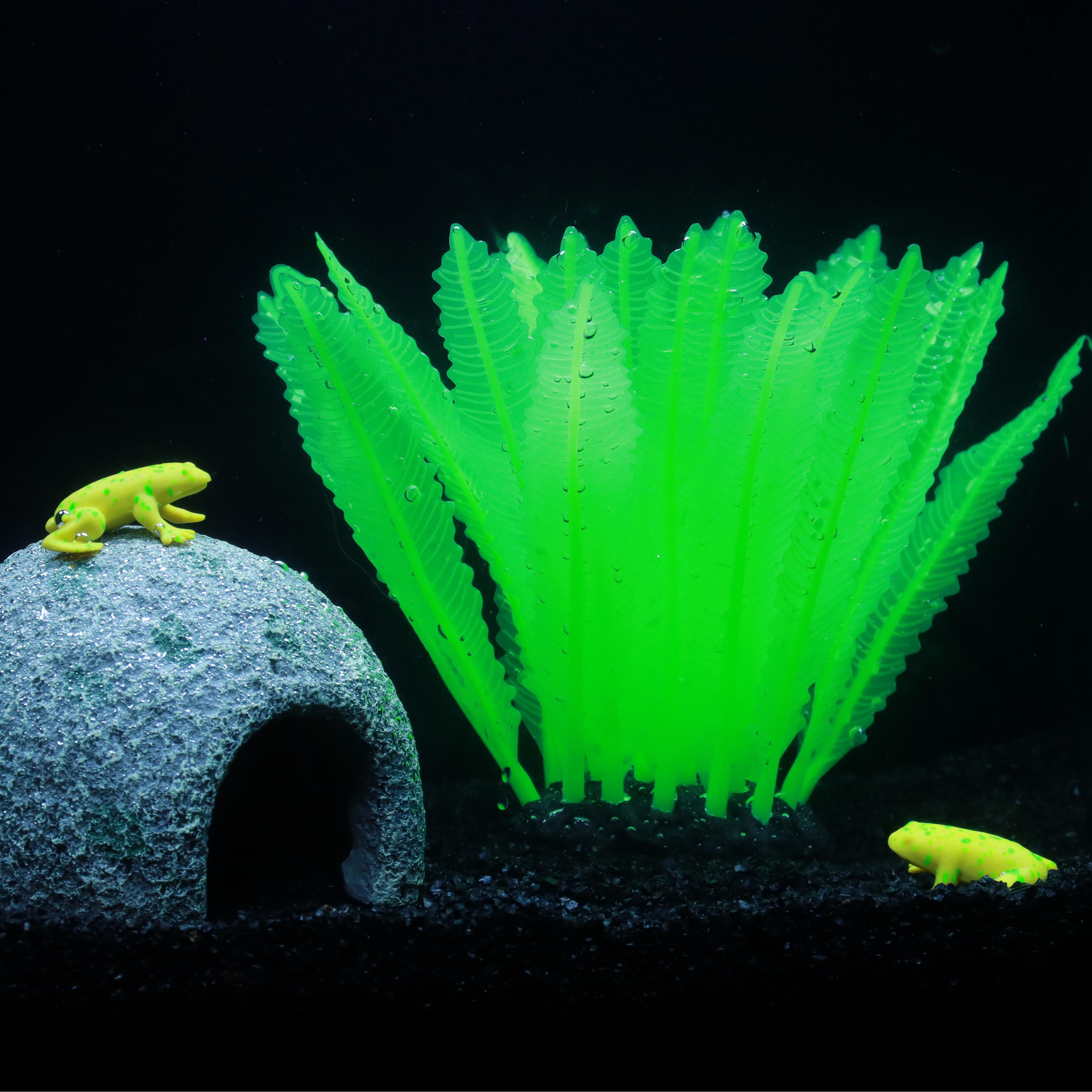 Non Planted Aquarium Fish - 1 piece of silicone aquatic plant